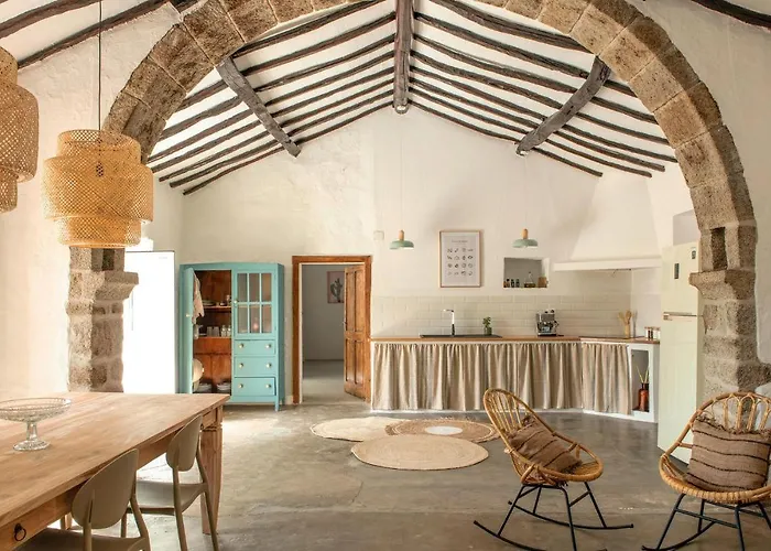 2 Bedroom Cozy In Holiday home *